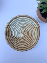 Load image into Gallery viewer, Small Woven Bowl