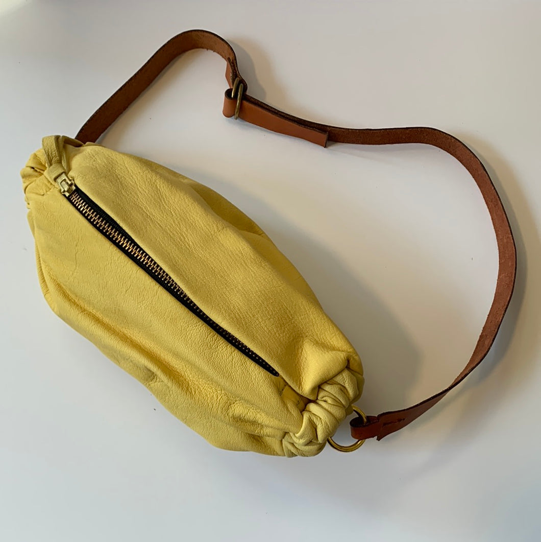 ⭐DIY PU Leather Pleated Bag | Scrunchie | Bag Making Tutorial | KhemBuzz -  YouTube